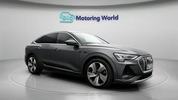 Audi E-Tron 2022 photo 2