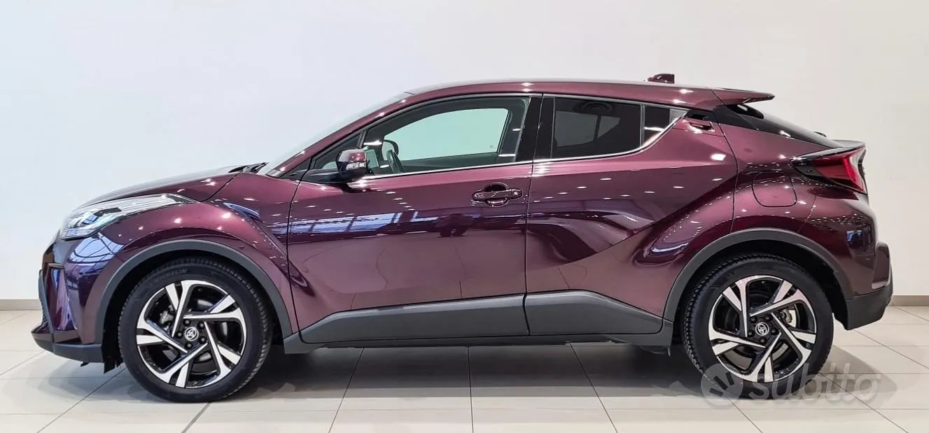 Toyota C-Hr 2023 photo 3