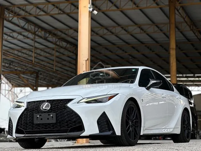 Lexus Is300