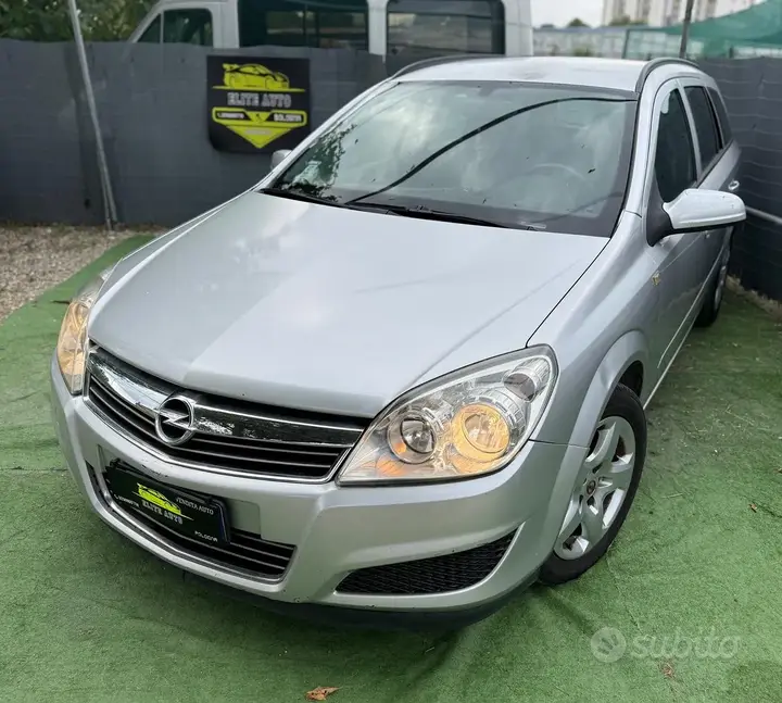 Opel Astra 2007 photo 2