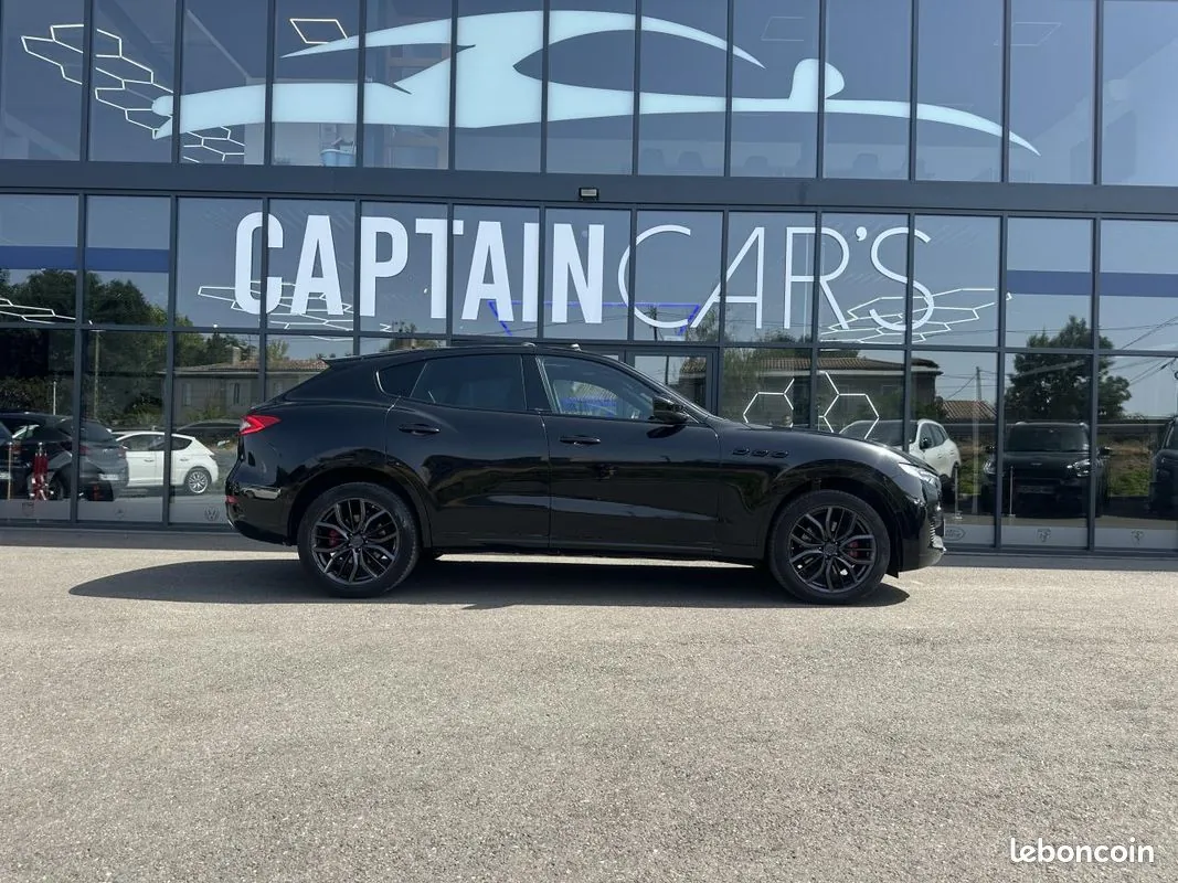 Maserati Levante 2018 photo 2