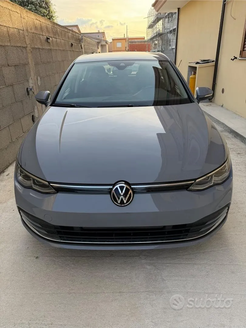 Volkswagen Golf 8