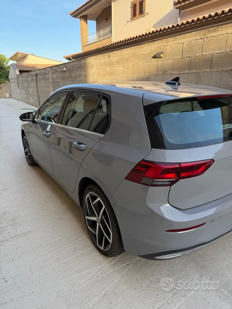 Volkswagen Golf 8 2021 photo 3