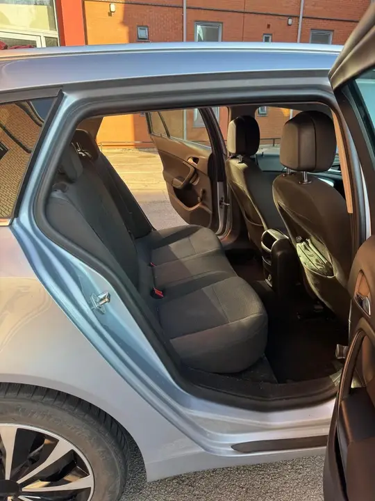 Vauxhall Insignia 2015 photo 3