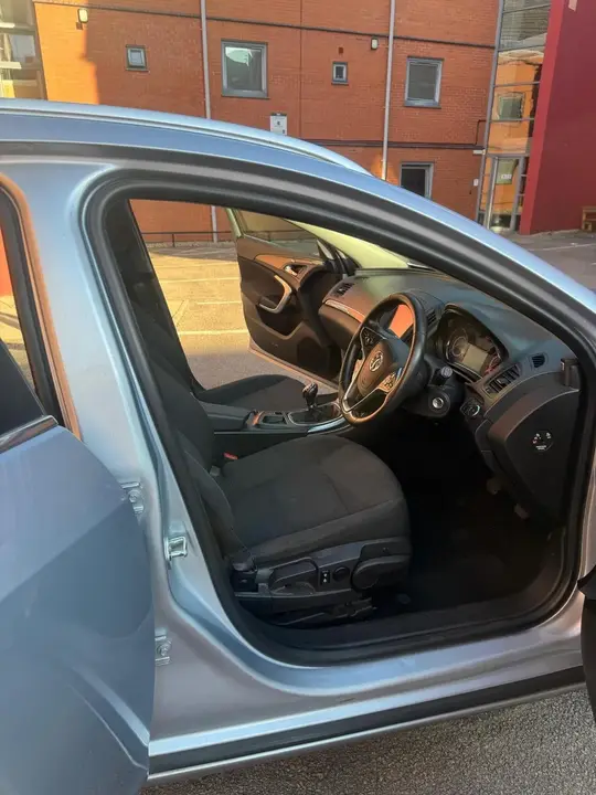 Vauxhall Insignia 2015 photo 4