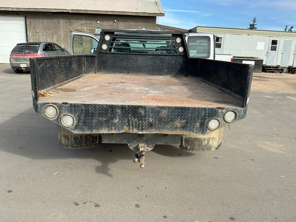 Chevrolet 3500 2004 photo 5