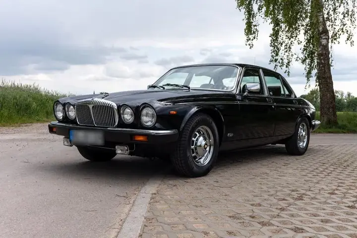 Jaguar Double Six