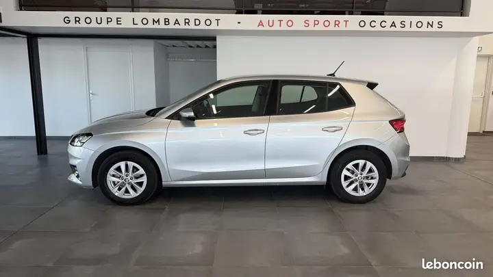 Skoda Fabia 2024 photo 2