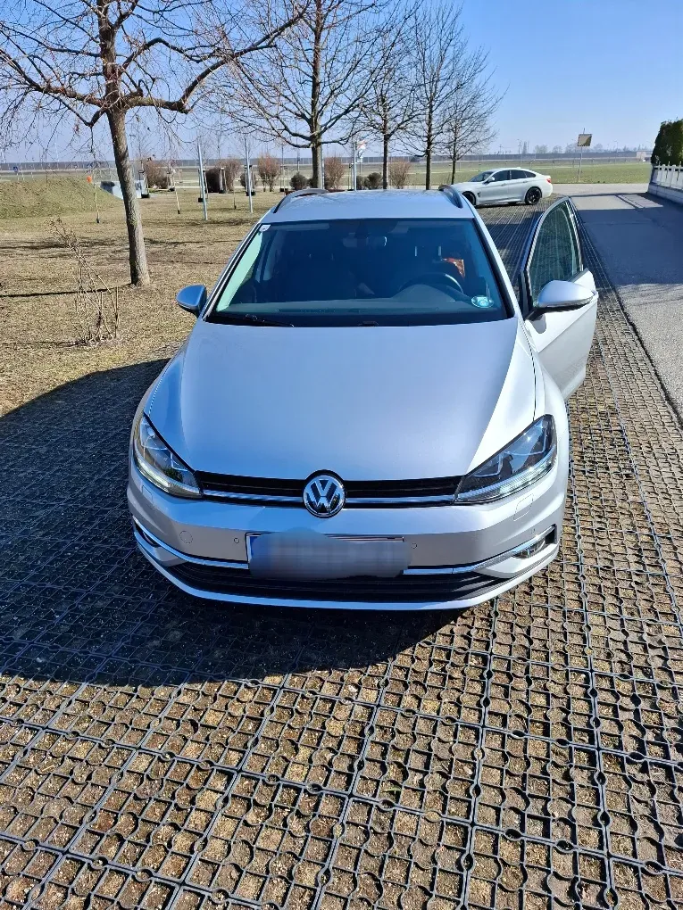 Volkswagen Golf Variant 2019 photo 2
