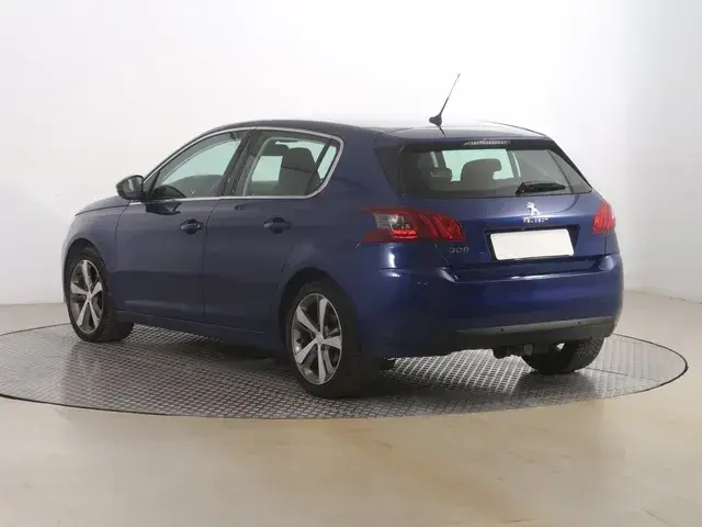 Peugeot 308 2018 photo 3