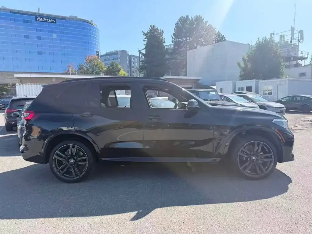 BMW X5 M 2021 photo 4