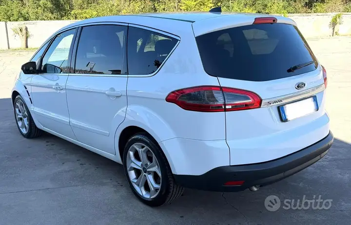 Ford S-Max 2014 photo 4
