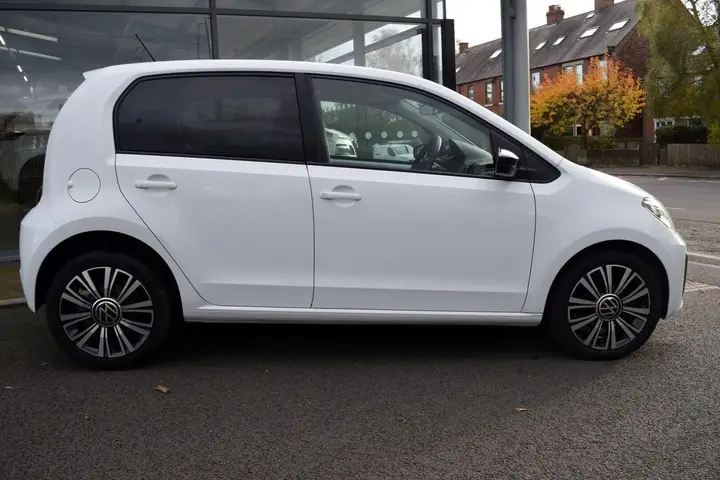 Volkswagen Up 2023 photo 2