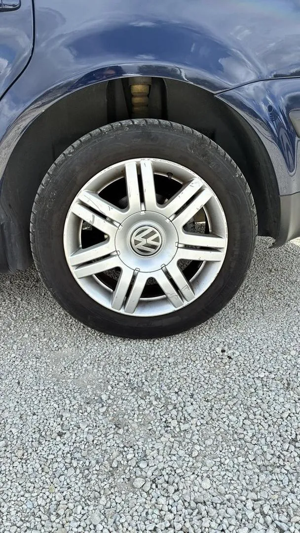 Volkswagen Passat 2001 photo 5