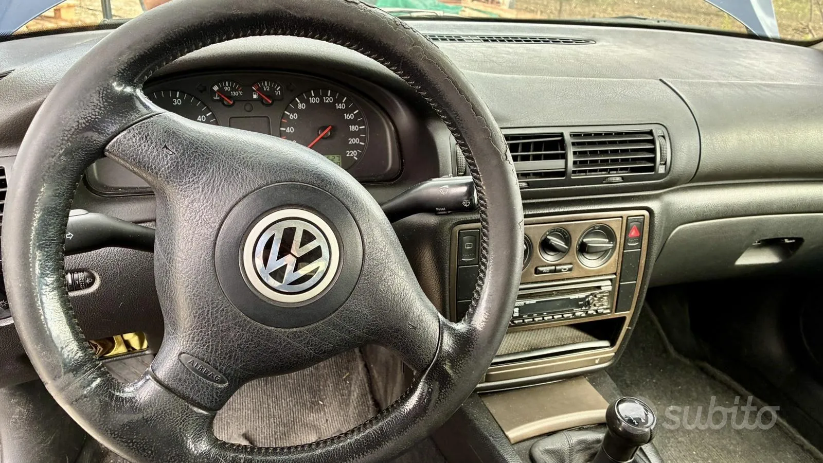 Volkswagen Passat 2001 photo 3