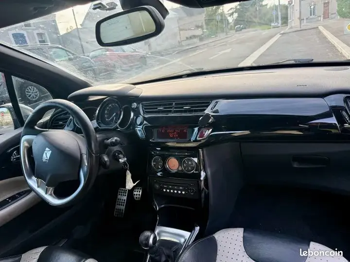 Citroen Ds3 2010 photo 3