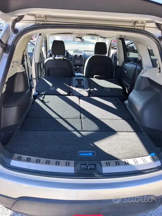 Nissan Qashqai 2010 photo 4