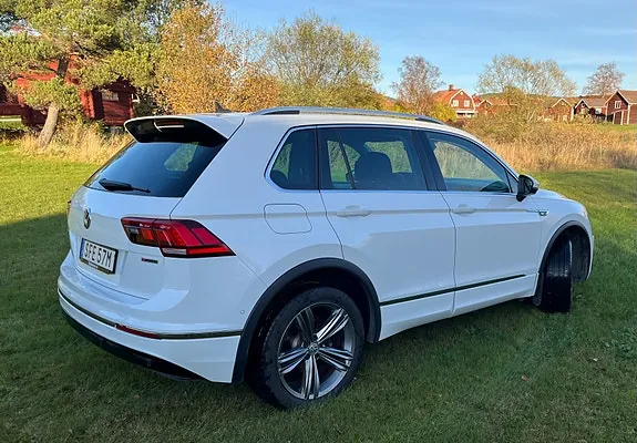 Volkswagen Tiguan 2021 photo 2