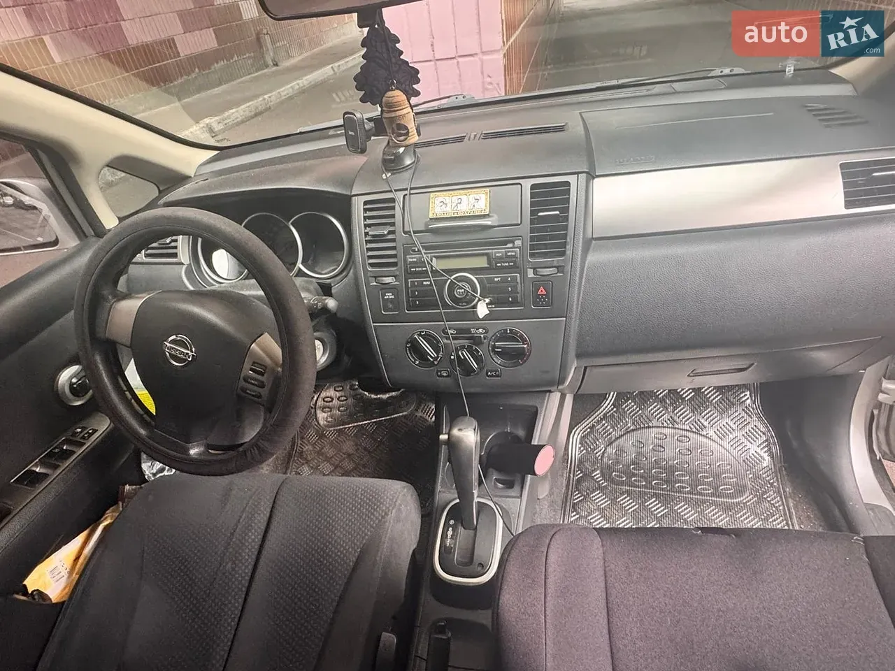 Nissan Tiida 2008 photo 5