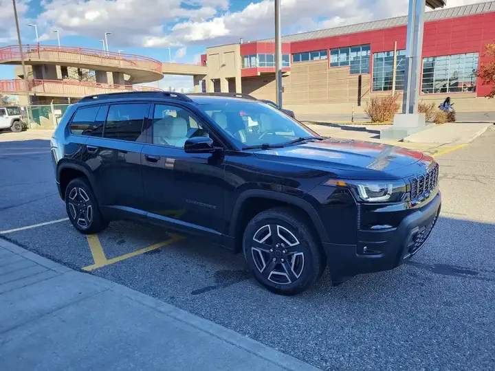 Jeep Cherokee 2026 photo 5