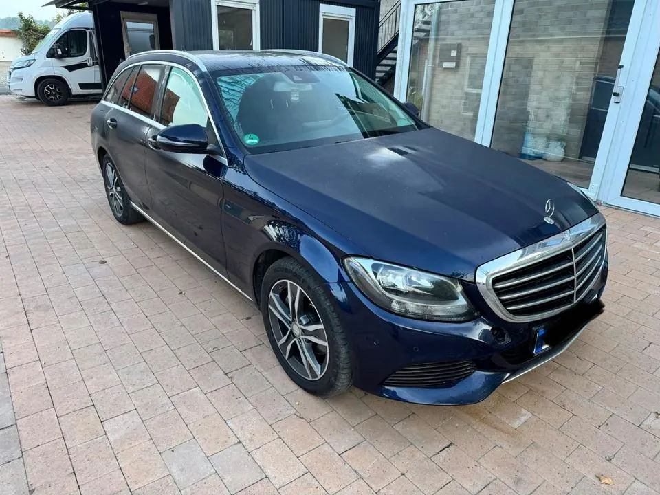 Mercedes-Benz C 220 D