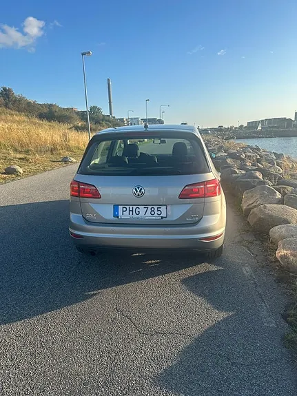 Volkswagen Golf Sportsvan 2017 photo 2