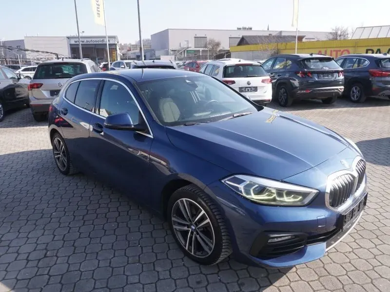BMW 1 Series 2021 photo 3