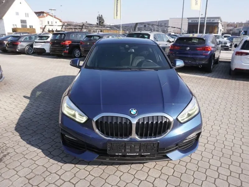 BMW 1 Series 2021 photo 2