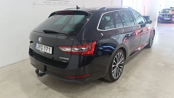Skoda Superb 2016 photo 4