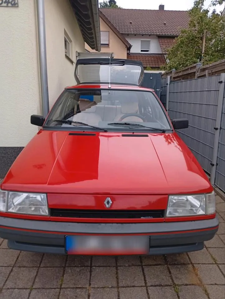 Renault R11