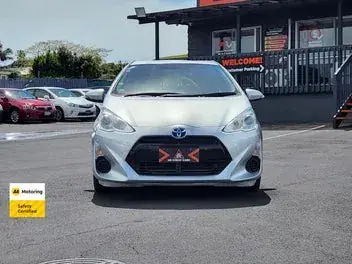 Toyota Aqua 2015 photo 3