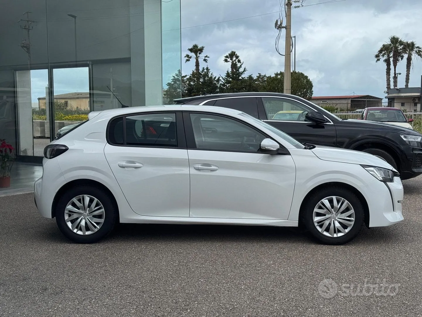 Peugeot 208 2021 photo 3