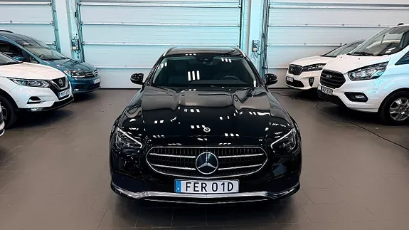 Mercedes-Benz E220 D 2023 photo 2