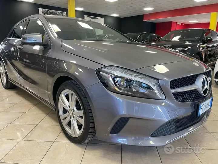 Mercedes-Benz A 180