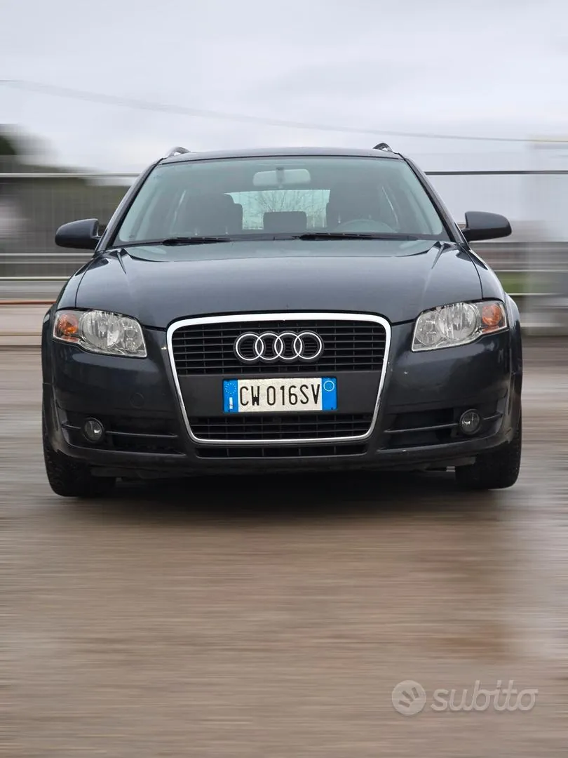 Audi A4 2005 photo 2