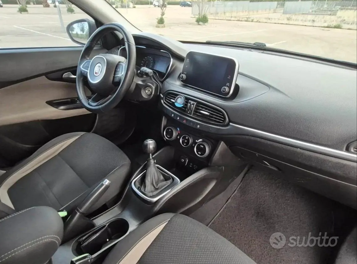 Fiat Tipo 2017 photo 2