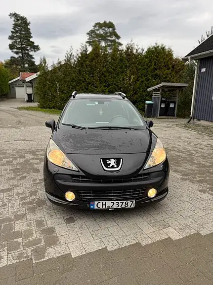 Peugeot 207 2009 photo 4