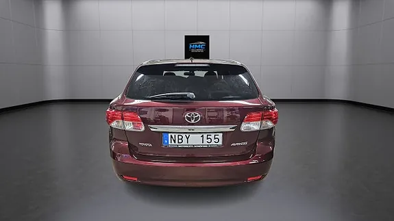 Toyota Avensis 2012 photo 5