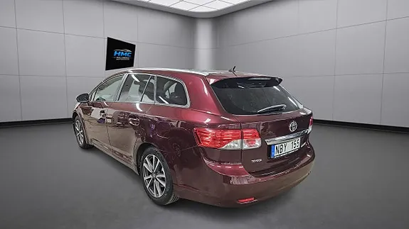 Toyota Avensis 2012 photo 4