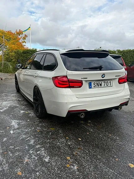 BMW 330I 2019 photo 5