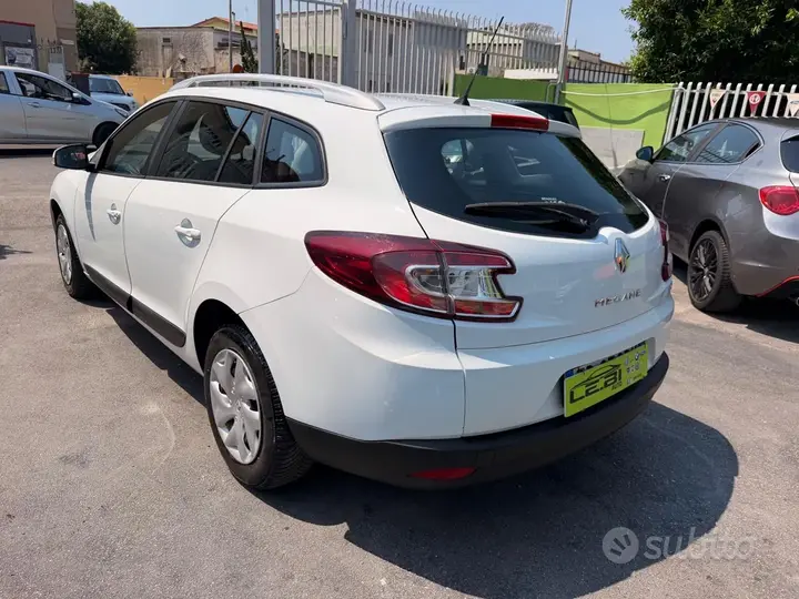 Renault Megane 2013 photo 4