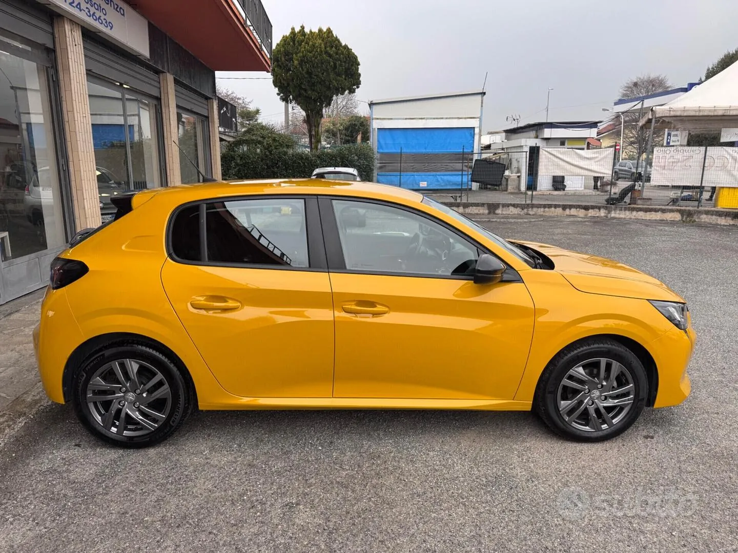 Peugeot 208 2022 photo 2