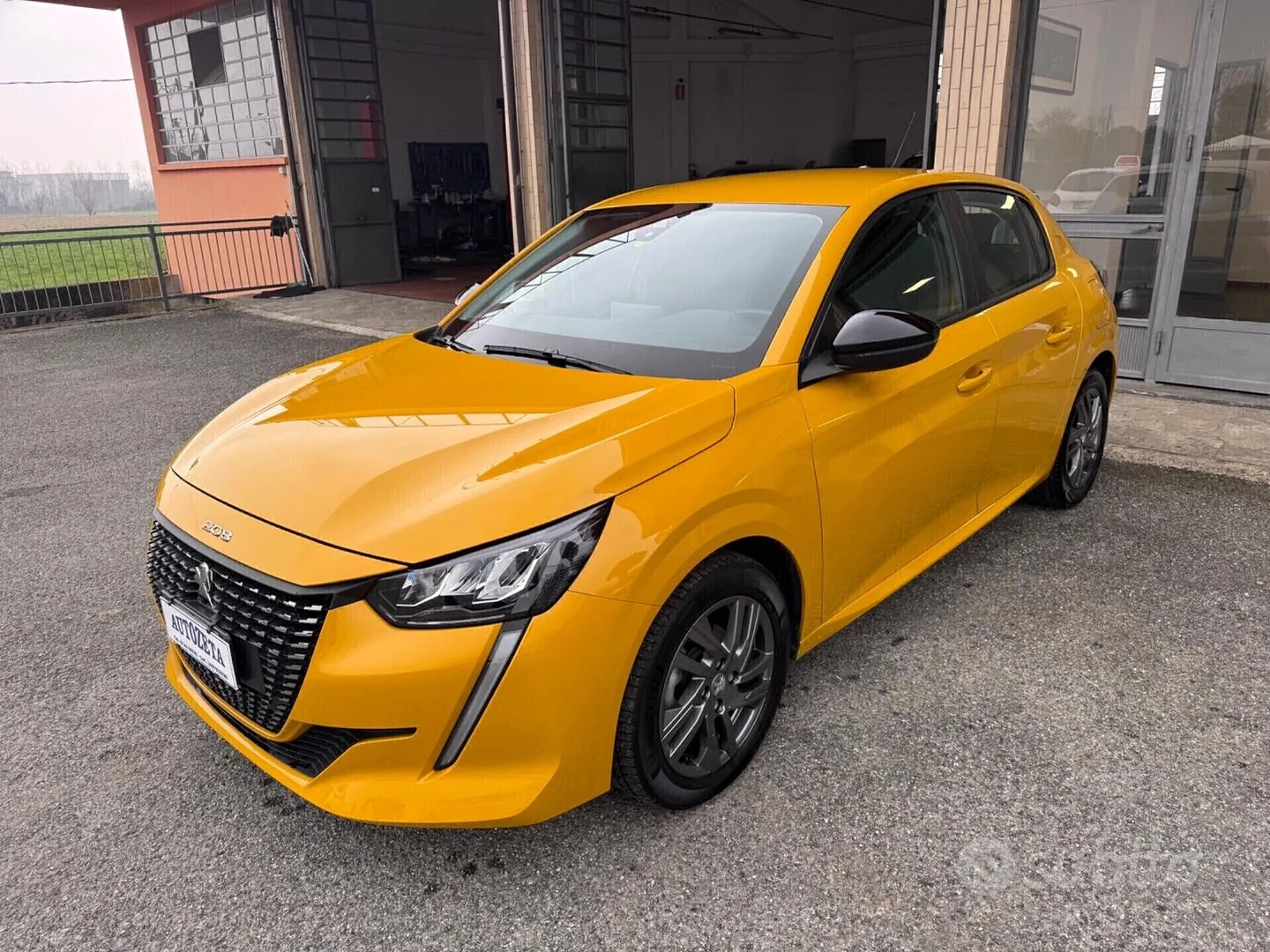 Peugeot 208