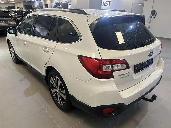 Subaru Outback 2018 photo 4