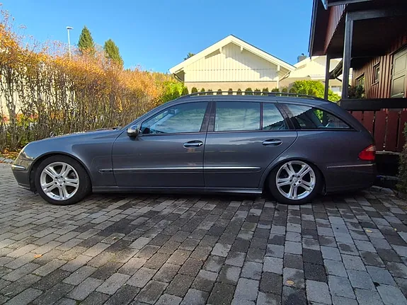 Mercedes-Benz E220 D