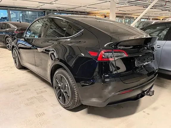 Tesla Model Y 2022 photo 5