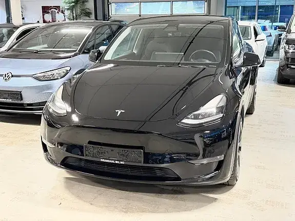 Tesla Model Y 2022 photo 2