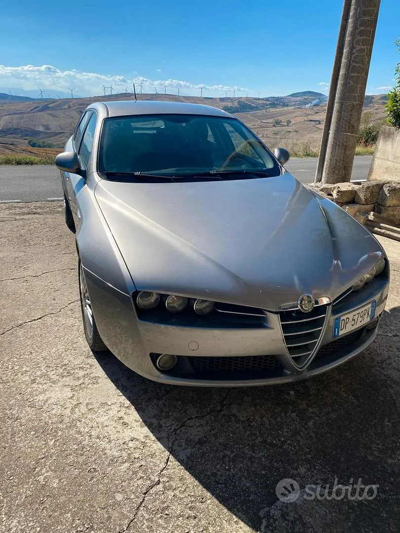 Alfa Romeo 159 2008 photo 4