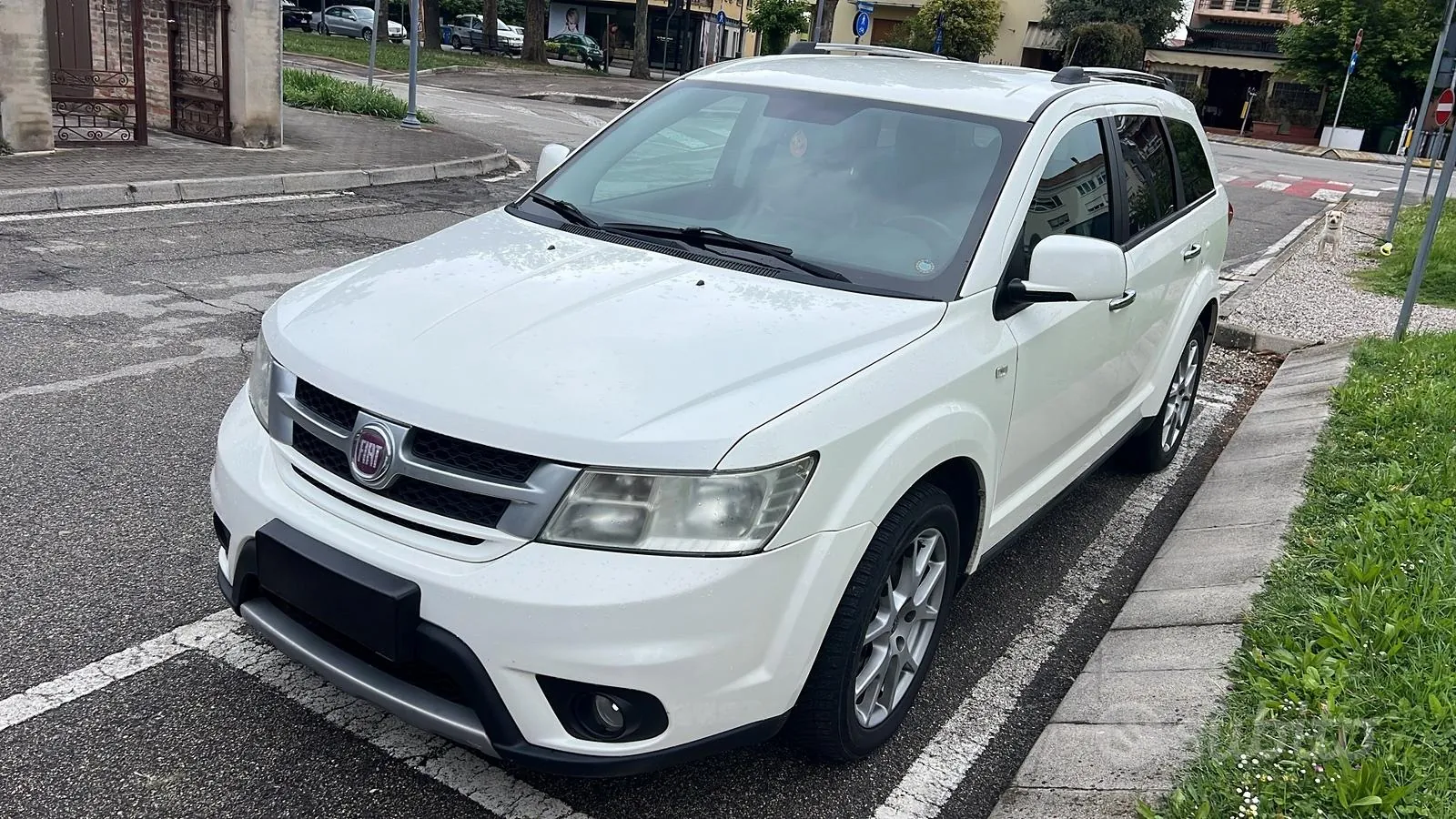 Fiat Freemont 2012 photo 2