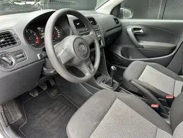 Volkswagen Polo 2011 photo 3